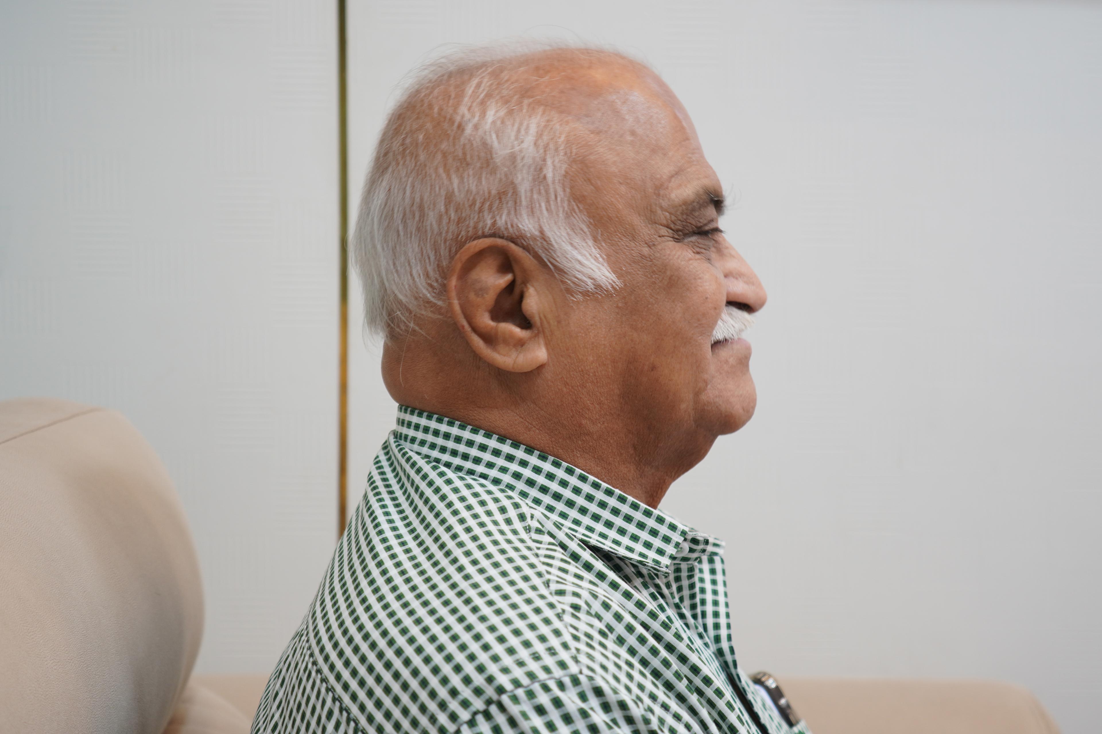Pradeep Vakil before treatment photo 2